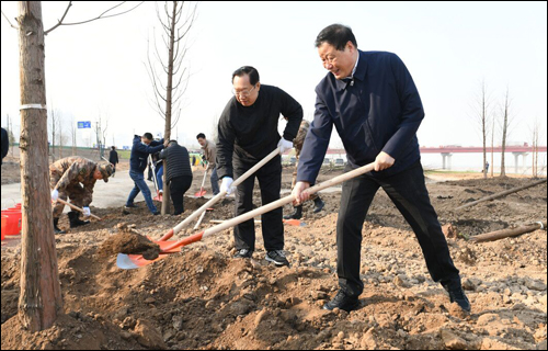 坚持生态优先绿色发展建设美丽湖北 坚持生态优先绿色发展建设美丽湖北